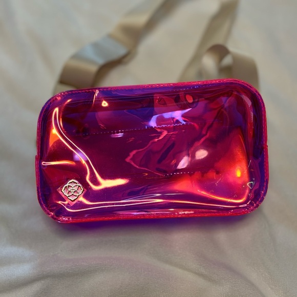 Kendra Scott Clear Pink Crossbody Bag with Glossy Finish - Picture 2 of 6